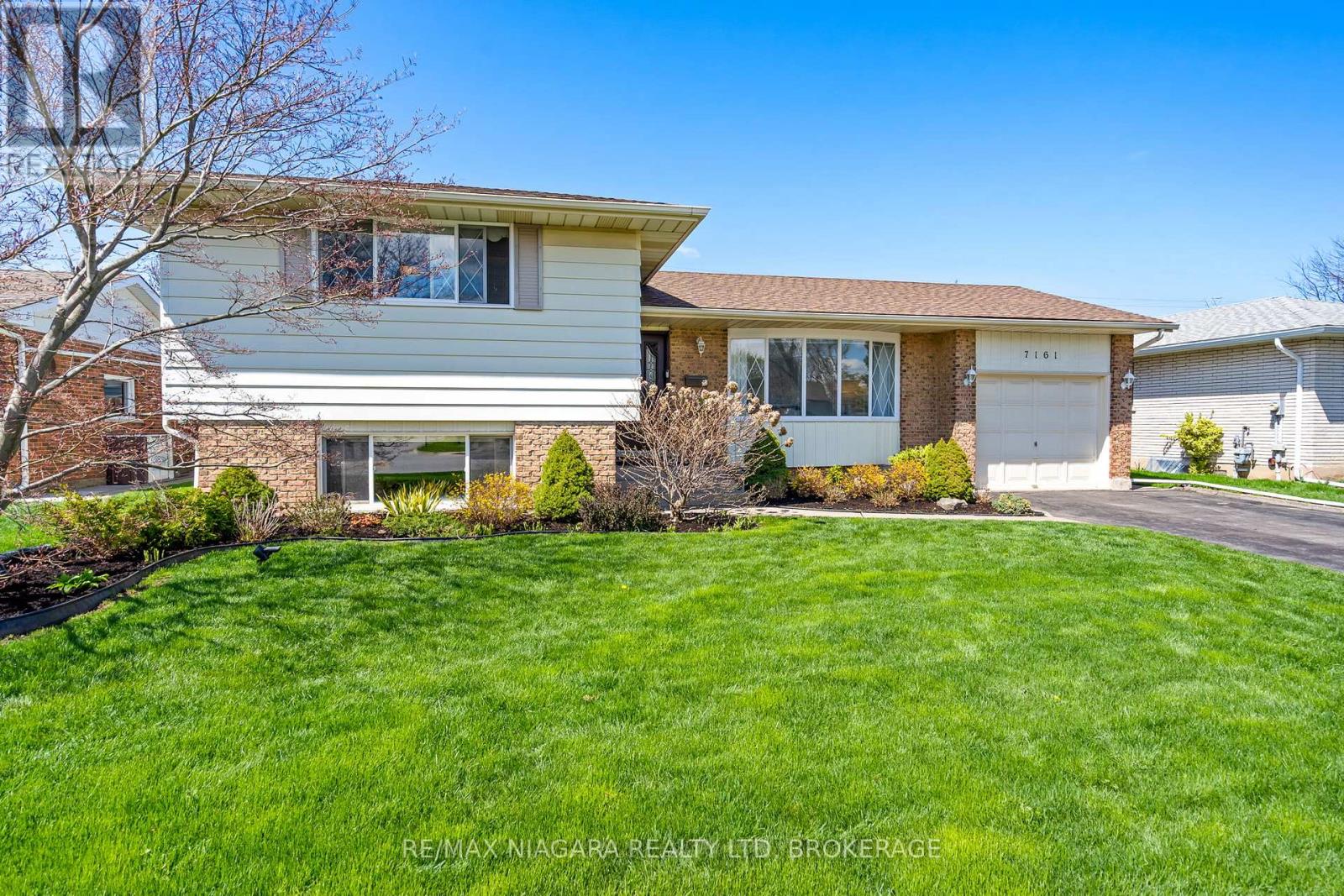 7161 CASEY STREET, Niagara Falls, Ontario