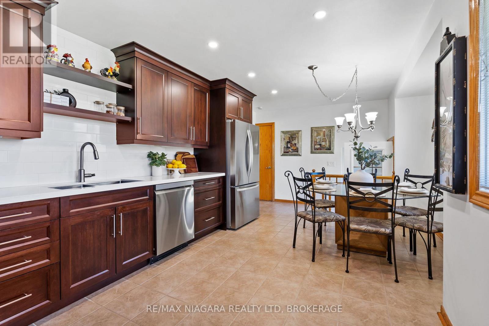 7161 Casey Street, Niagara Falls, Ontario  L2J 3P7 - Photo 13 - X13031266