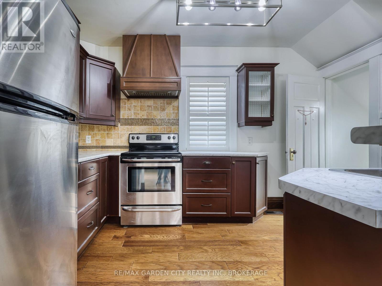 60 Woodland Avenue, St. Catharines, Ontario  L2R 5A3 - Photo 18 - X13031272