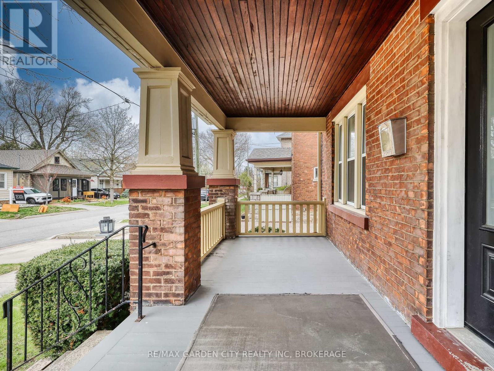 60 Woodland Avenue, St. Catharines, Ontario  L2R 5A3 - Photo 3 - X13031272