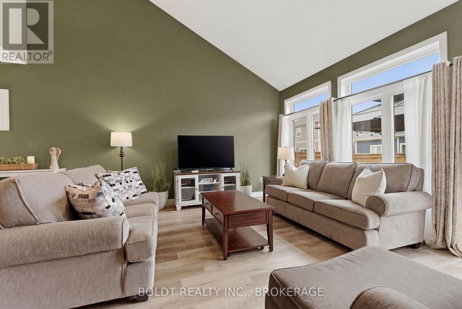 70 Beachwalk Crescent, Fort Erie, Ontario  L0S 1B0 - Photo 12 - X13007702