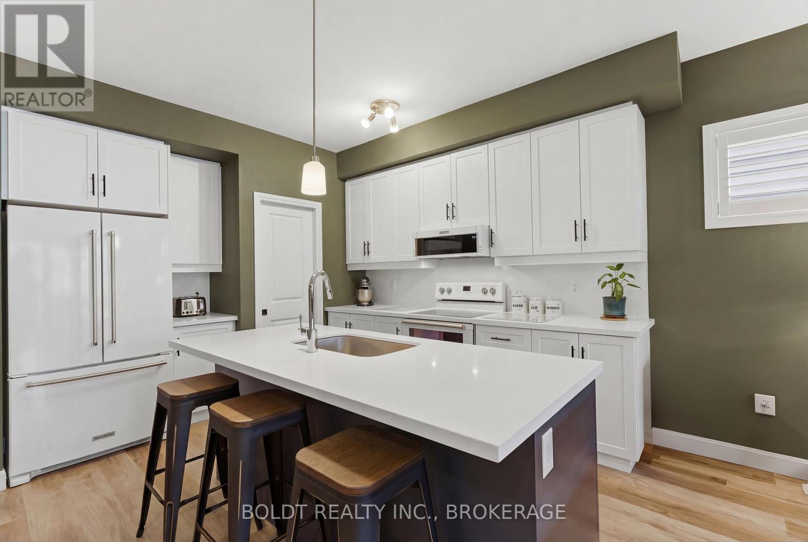 70 Beachwalk Crescent, Fort Erie, Ontario  L0S 1B0 - Photo 8 - X13007702