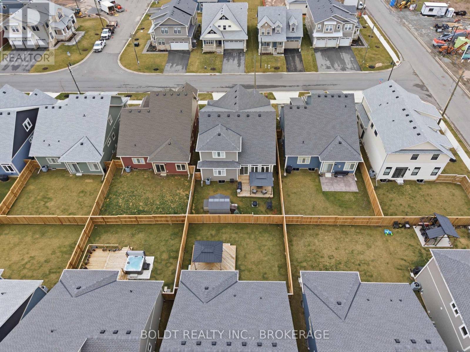 70 Beachwalk Crescent, Fort Erie, Ontario  L0S 1B0 - Photo 34 - X13007702