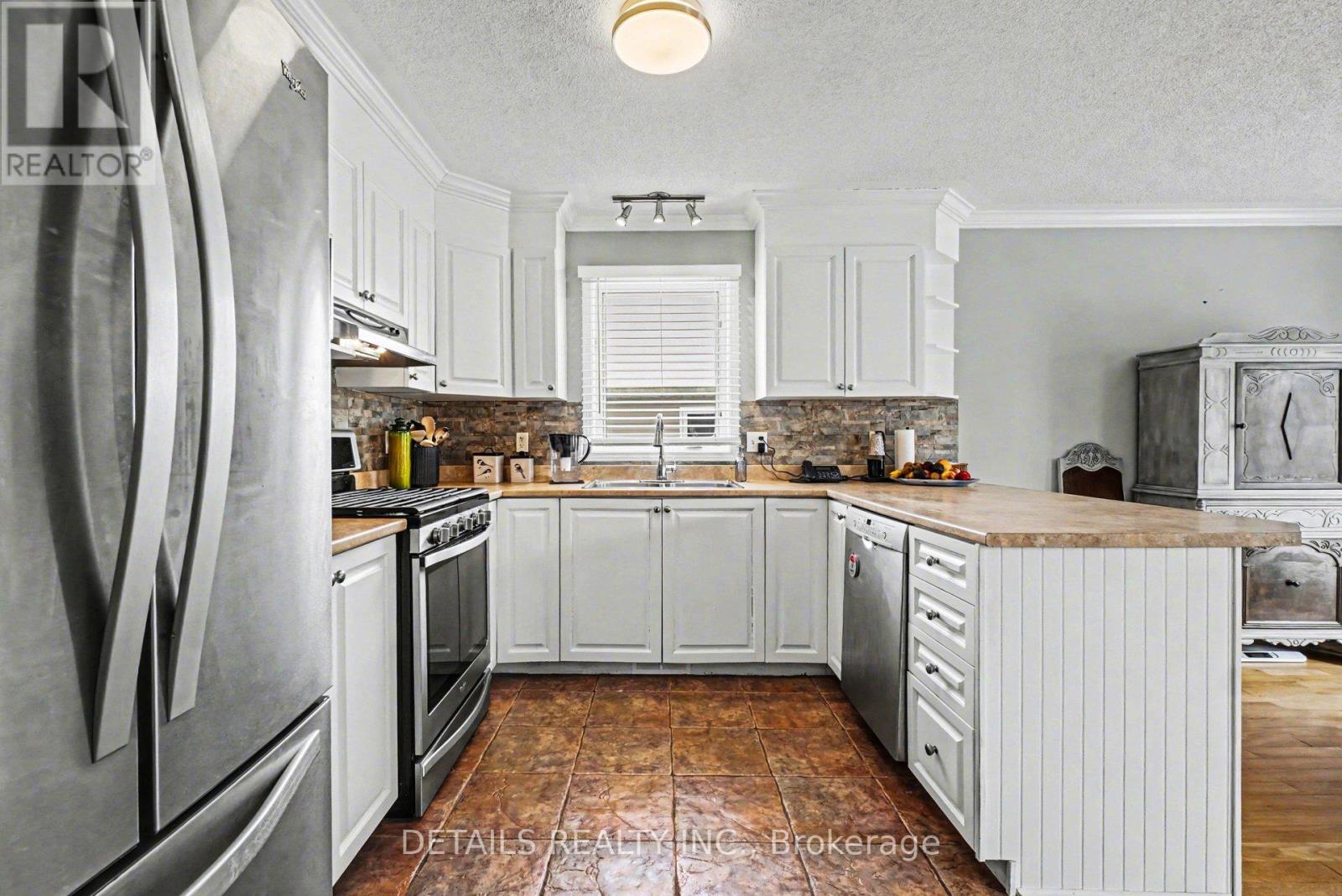 212 Sandra Crescent, Clarence-Rockland, Ontario  K4K 1R9 - Photo 10 - X12788422