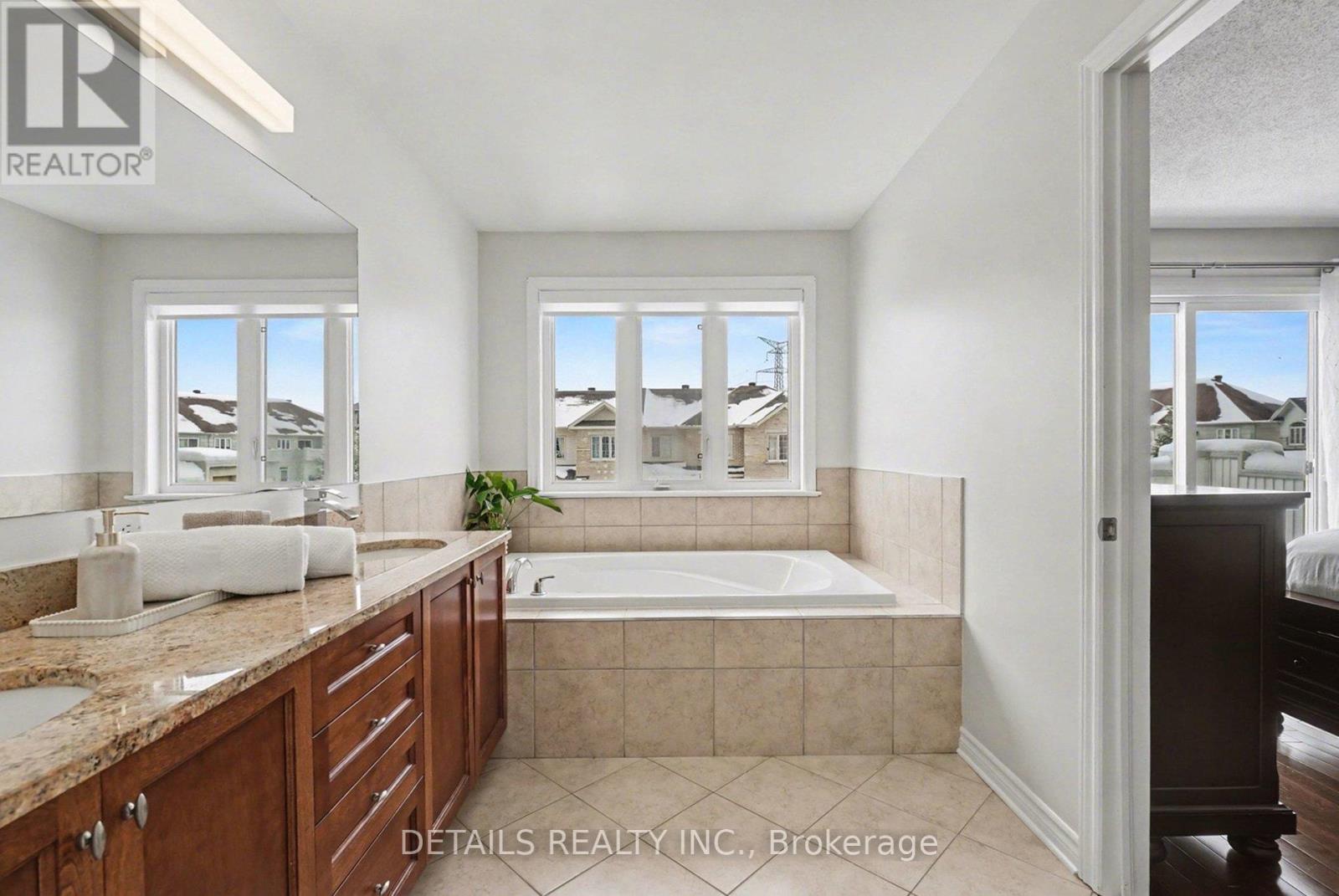 112 Whispering Winds Way, Ottawa, Ontario  K1W 0B7 - Photo 17 - X12893880