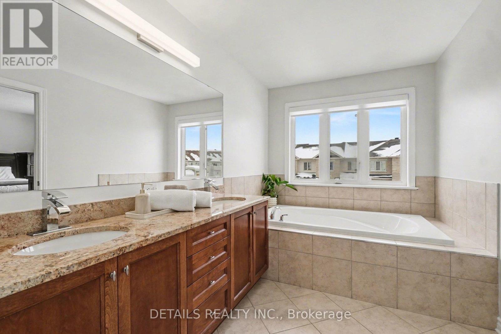 112 Whispering Winds Way, Ottawa, Ontario  K1W 0B7 - Photo 19 - X12893880