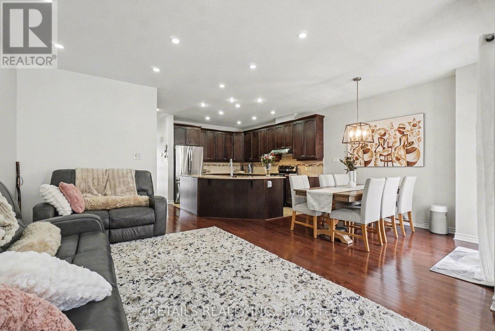 112 Whispering Winds Way, Ottawa, Ontario  K1W 0B7 - Photo 4 - X12893880