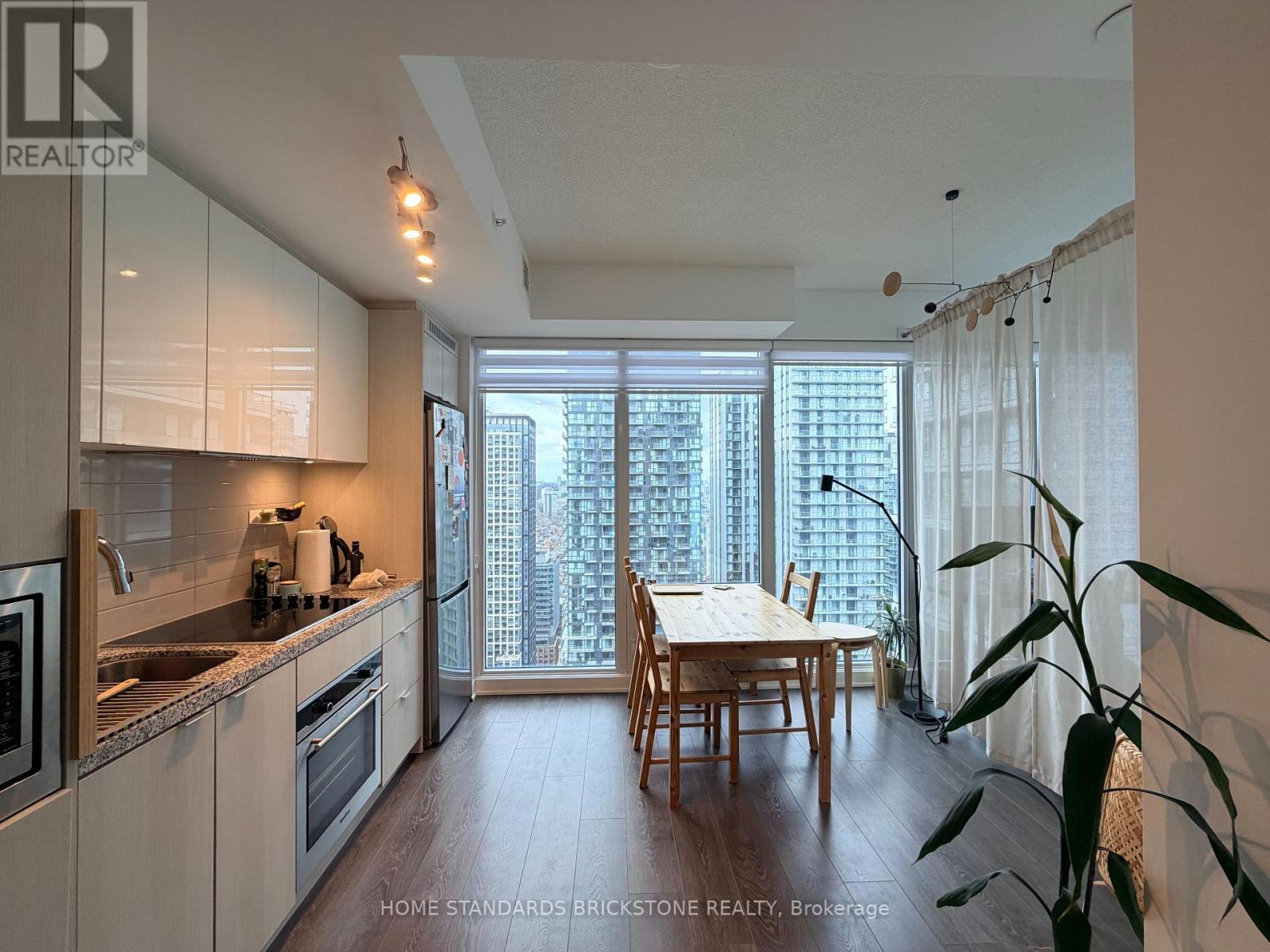 4710 - 115 Blue Jays Way, Toronto, Ontario  M5V 0N4 - Photo 2 - C13031164