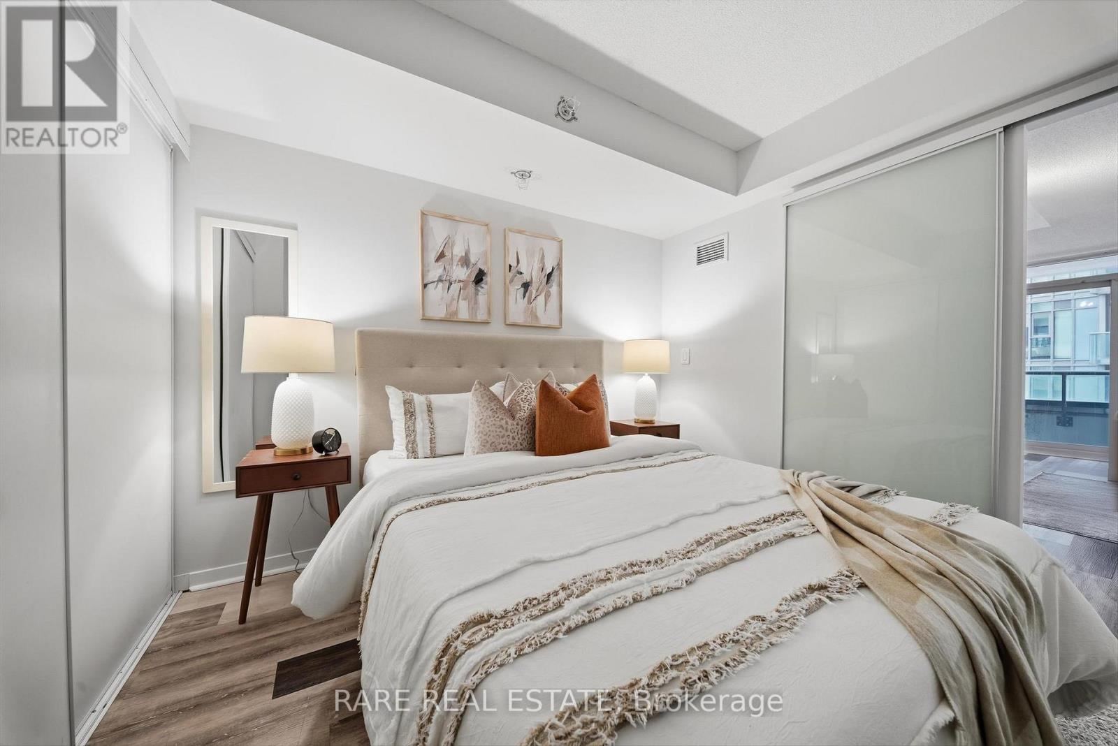 518 W - 36 Lisgar Street, Toronto, Ontario  M6J 3G2 - Photo 11 - C13031228