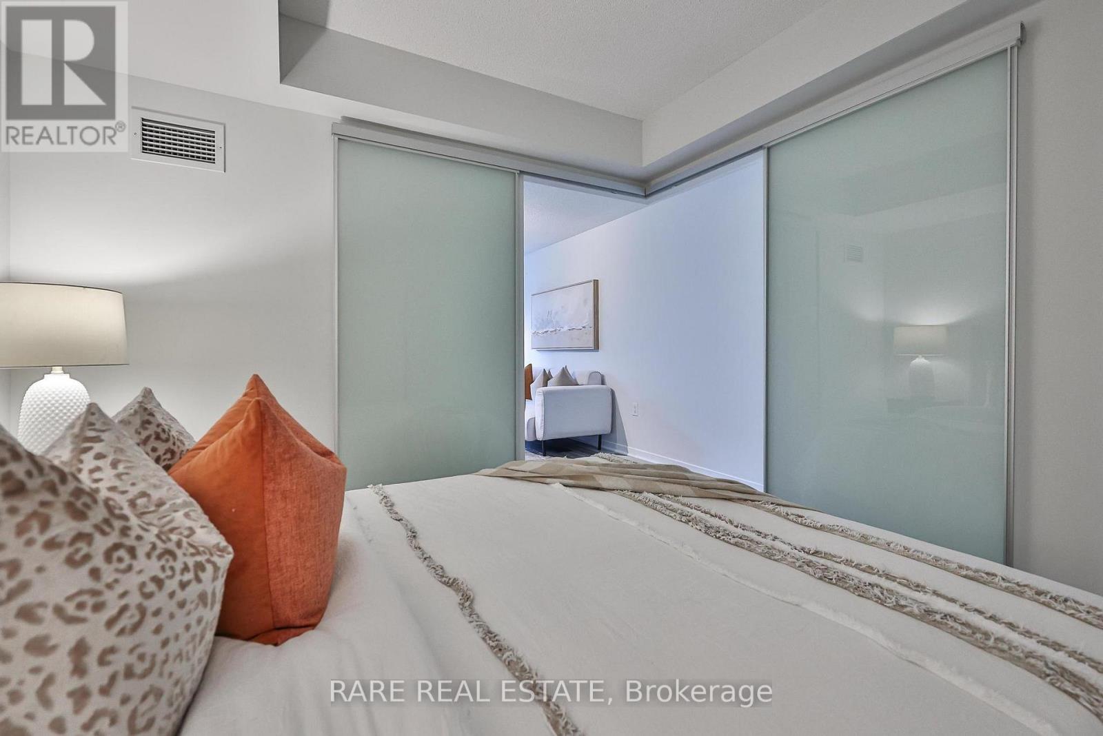 518 W - 36 Lisgar Street, Toronto, Ontario  M6J 3G2 - Photo 12 - C13031228