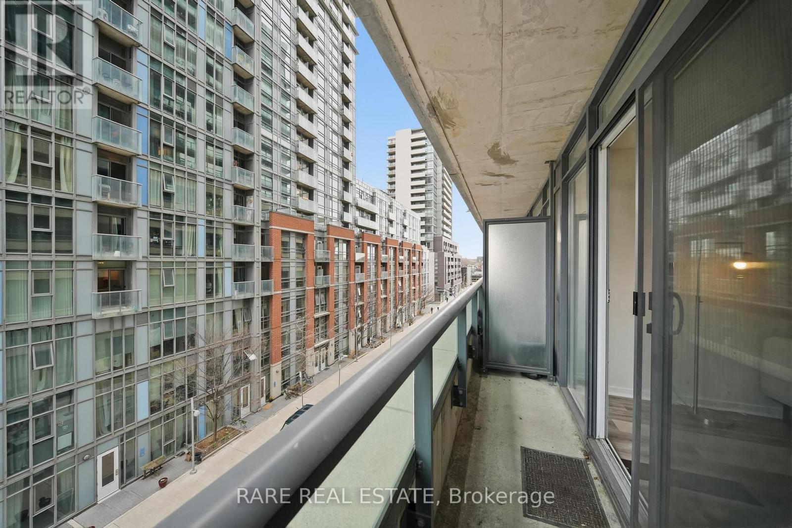 518 W - 36 Lisgar Street, Toronto, Ontario  M6J 3G2 - Photo 18 - C13031228