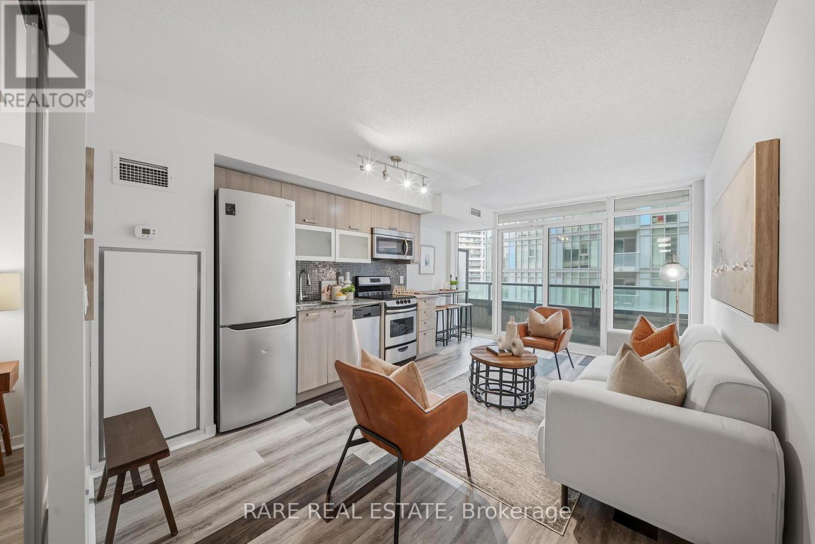 518 W - 36 Lisgar Street, Toronto, Ontario  M6J 3G2 - Photo 3 - C13031228