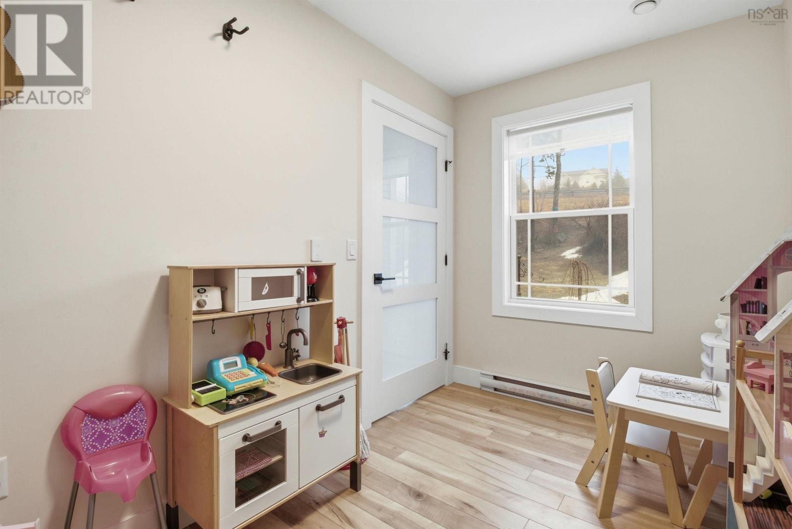 351 Joan Drive, Beaver Bank, Nova Scotia  B4E 3J4 - Photo 17 - 202605487