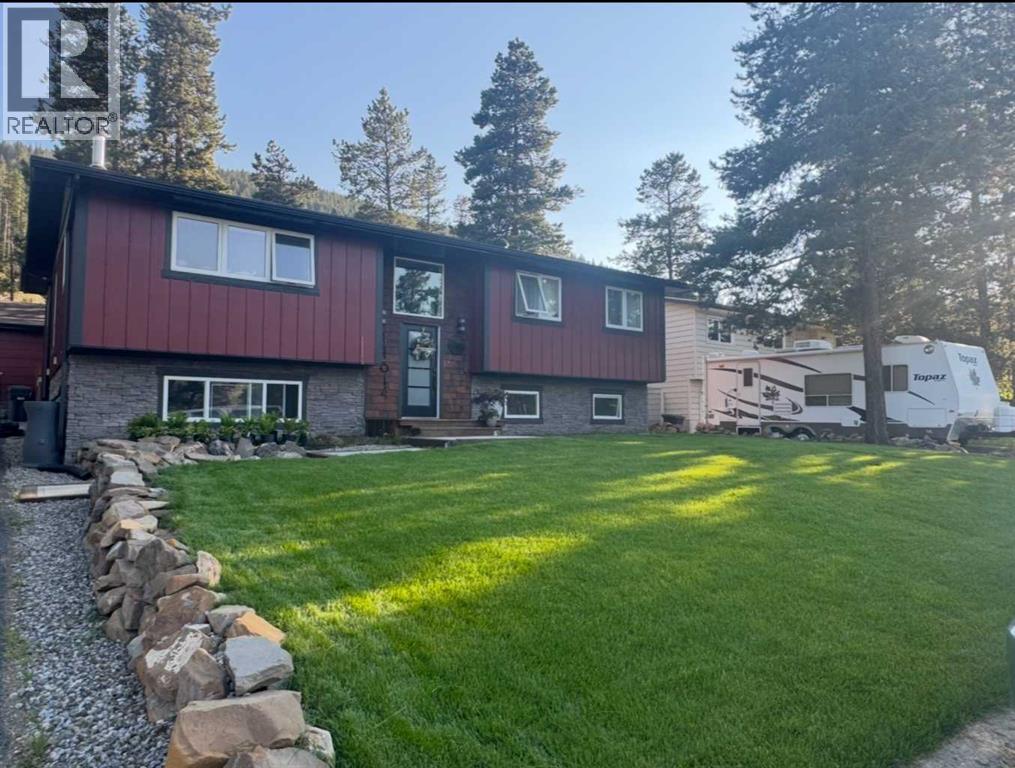 11814 17 Avenue, Blairmore, Alberta