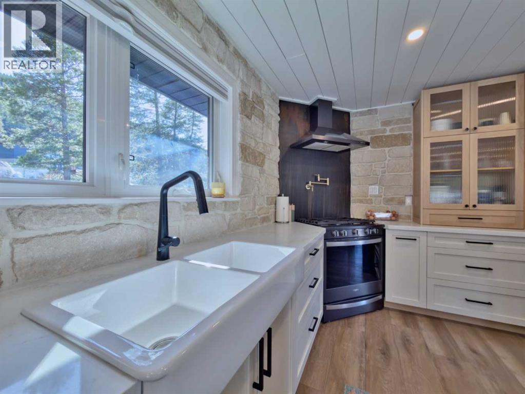 11814 17 Avenue, Blairmore, Alberta  T0K 0E0 - Photo 10 - A2303300