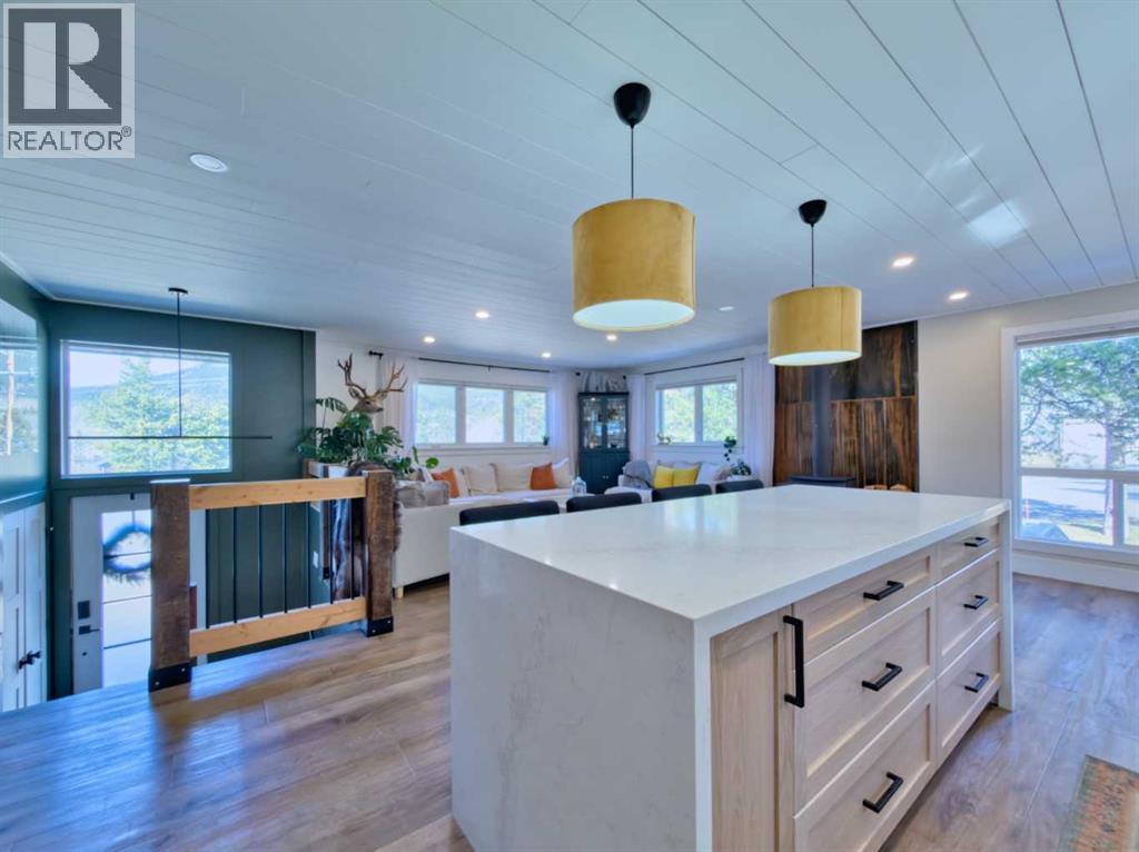 11814 17 Avenue, Blairmore, Alberta  T0K 0E0 - Photo 11 - A2303300