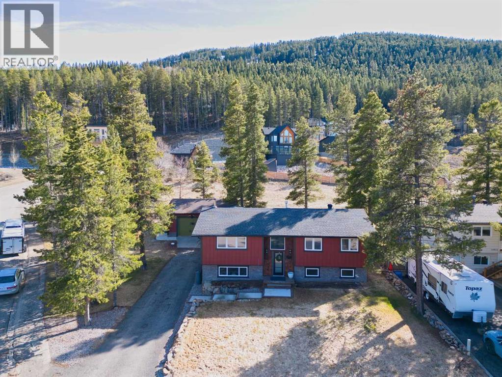 11814 17 Avenue, Blairmore, Alberta  T0K 0E0 - Photo 2 - A2303300