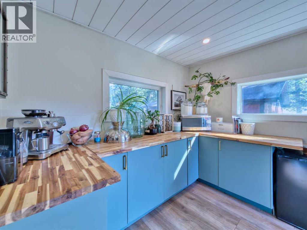 11814 17 Avenue, Blairmore, Alberta  T0K 0E0 - Photo 6 - A2303300