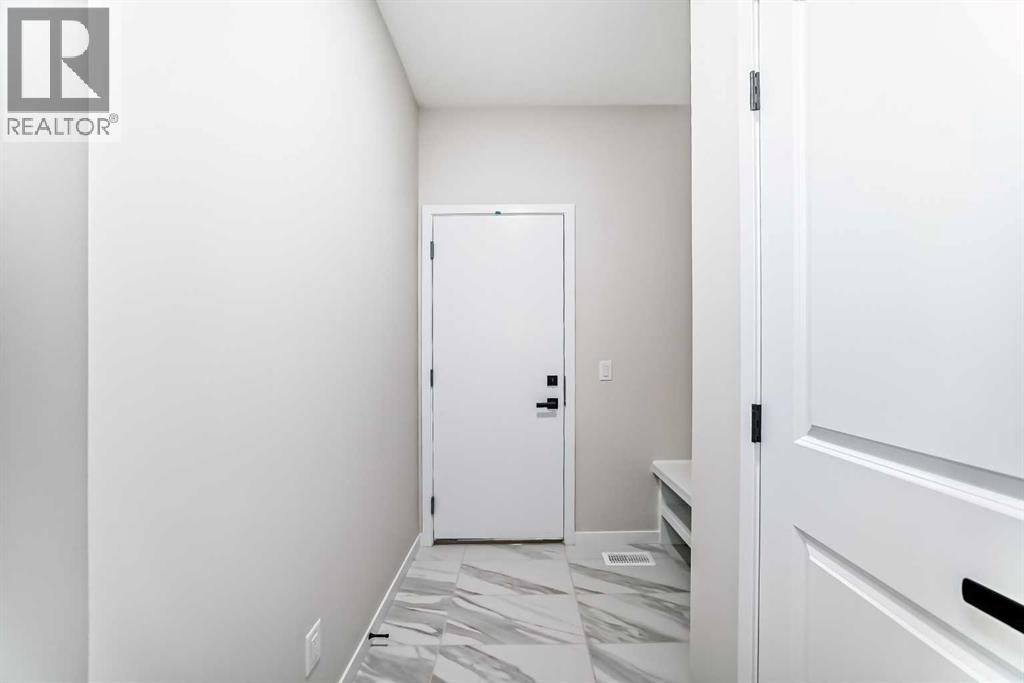 105 Corner Glen Green NE, Calgary, Alberta  T3N 2P7 - Photo 25 - A2266351