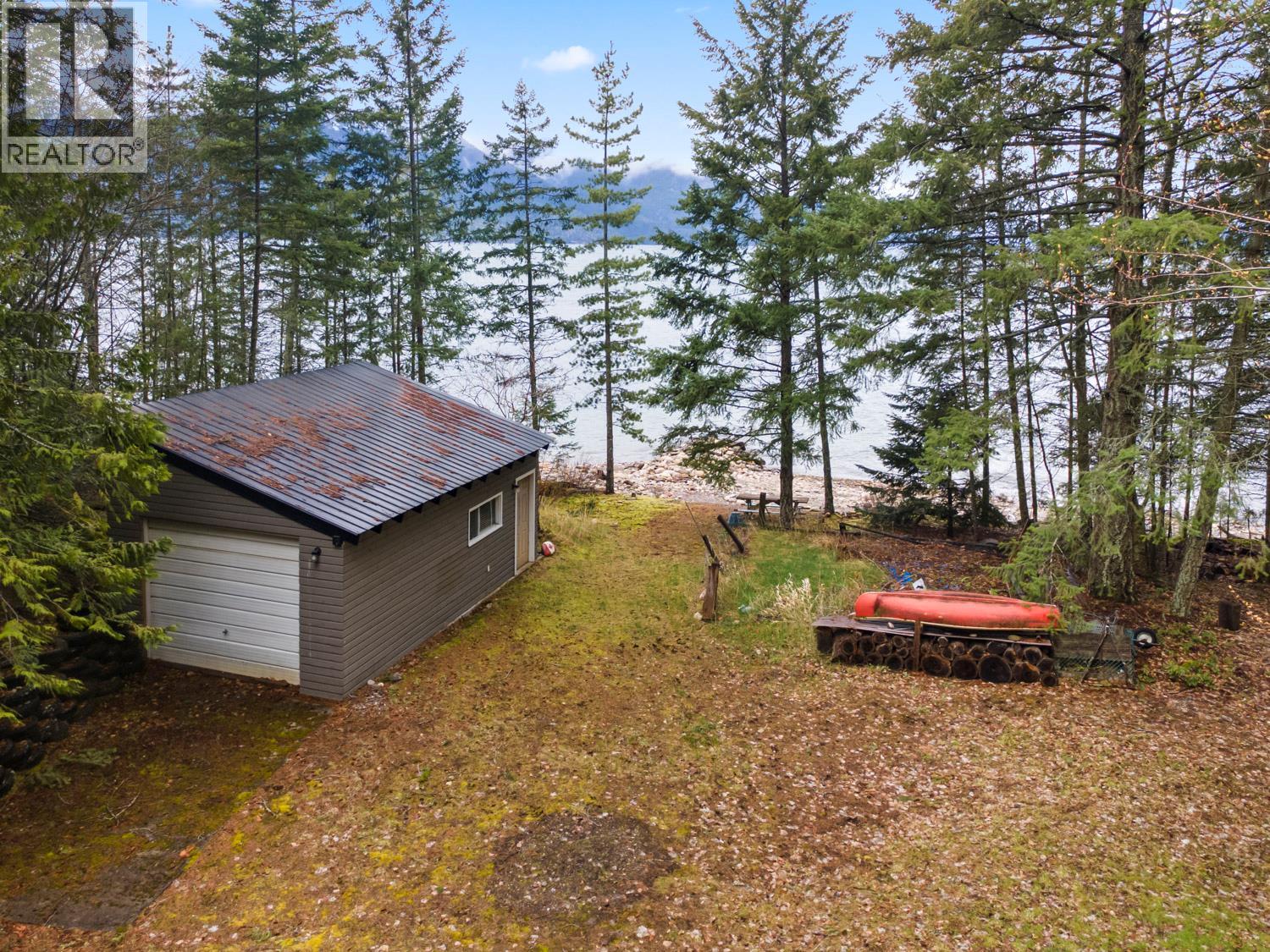 13507 3a Highway, Boswell, British Columbia  V0B 1A4 - Photo 6 - 10383786