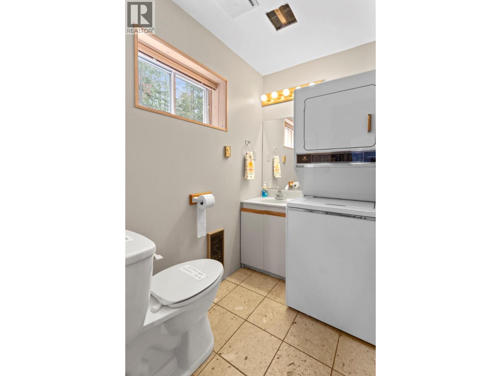 13507 3a Highway, Boswell, British Columbia  V0B 1A4 - Photo 18 - 10383786