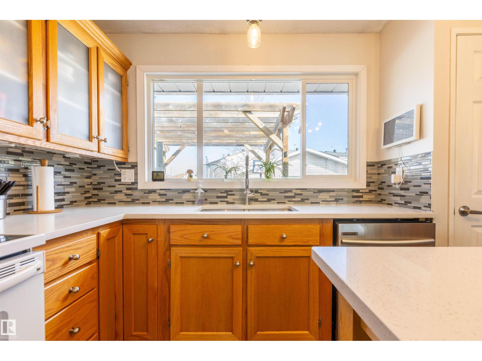 9310 98 Av, Morinville, Alberta  T8R 1J4 - Photo 13 - E4483479