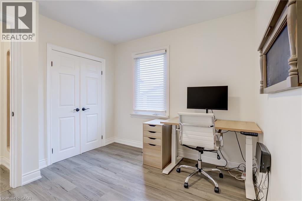 185 Deschene Avenue, Hamilton, Ontario  L9A 3K3 - Photo 18 - 40823142