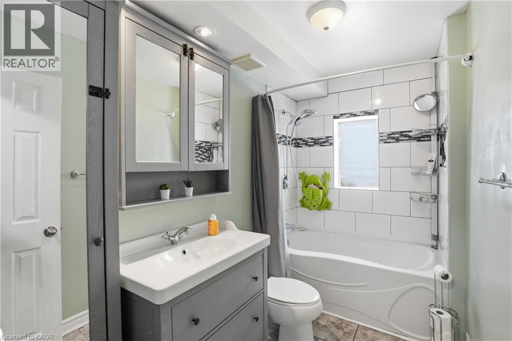 172 Stinson Street, Hamilton, Ontario  L8N 1S9 - Photo 15 - 40823310