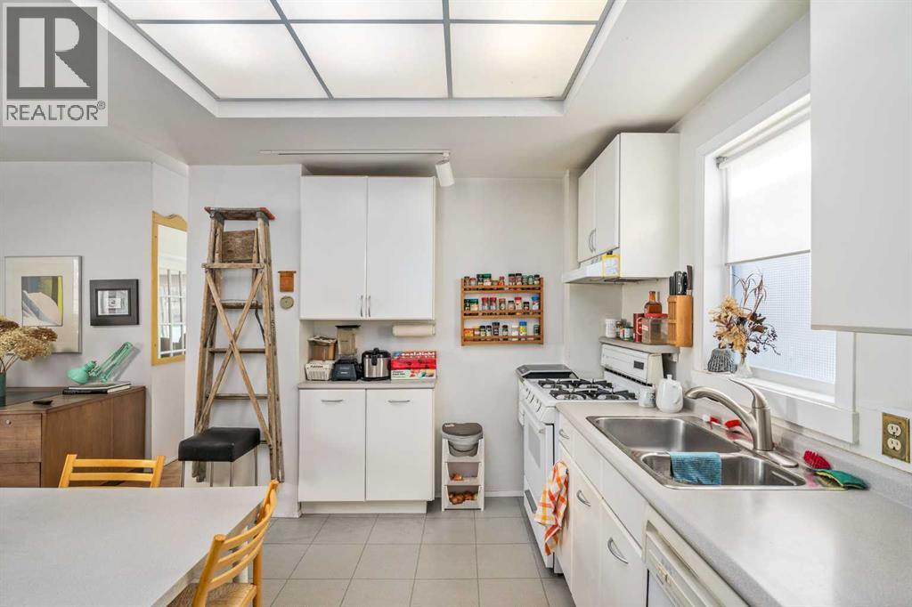 2003 2 Street Sw, Calgary, Alberta  T2S 1S4 - Photo 13 - A2288656