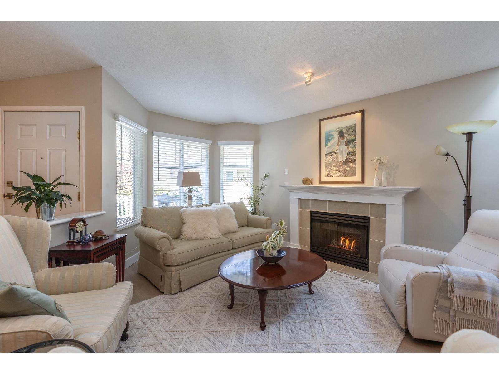 54 6488 168 Street, Surrey, British Columbia  V3S 8Z1 - Photo 4 - R3113604