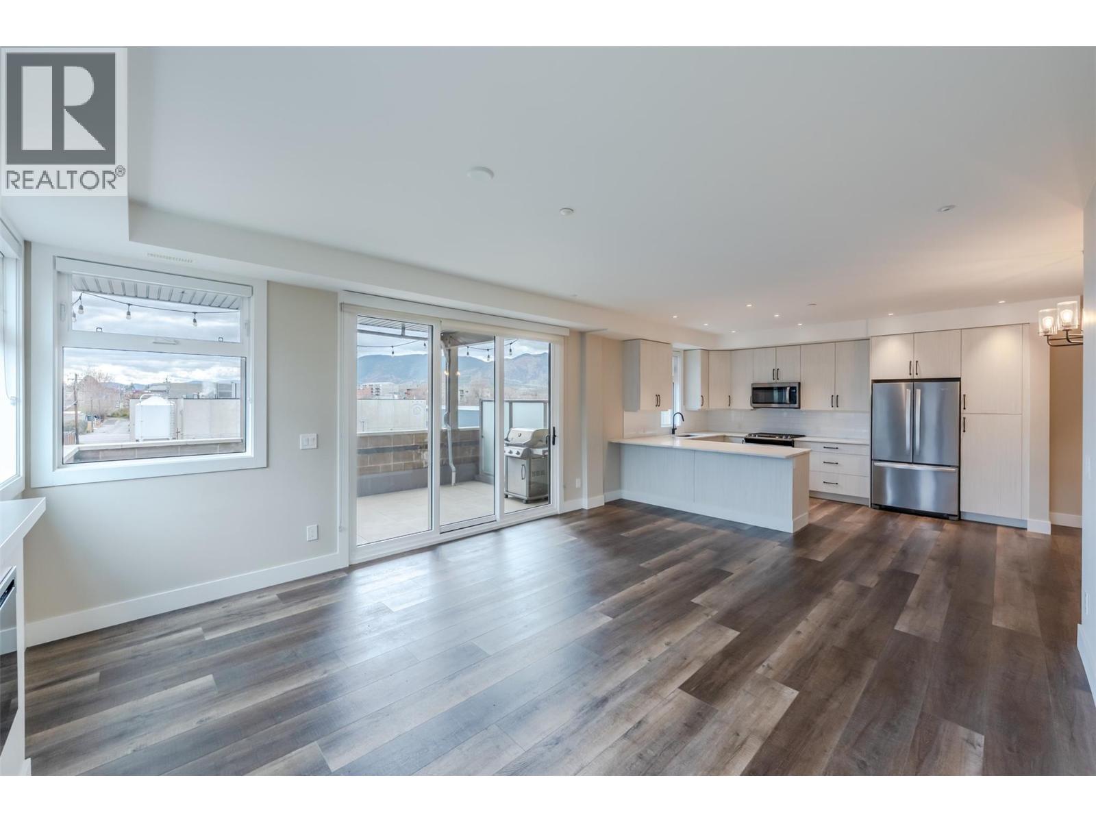 110 Ellis Street Unit# 308, Penticton, British Columbia  V2A 4L5 - Photo 3 - 10379876