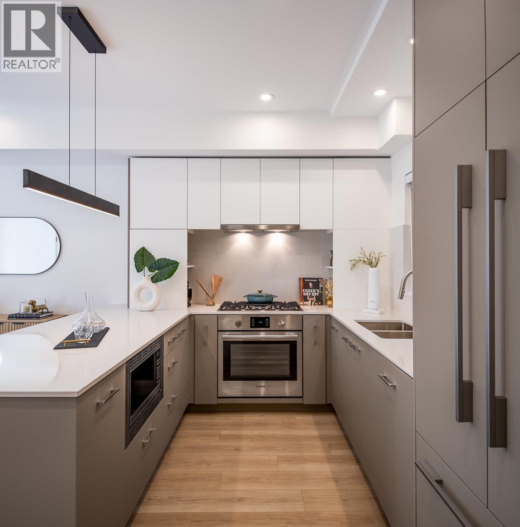 108 342 Mountain Highway, North Vancouver, British Columbia  V7J 2K8 - Photo 4 - R3114549