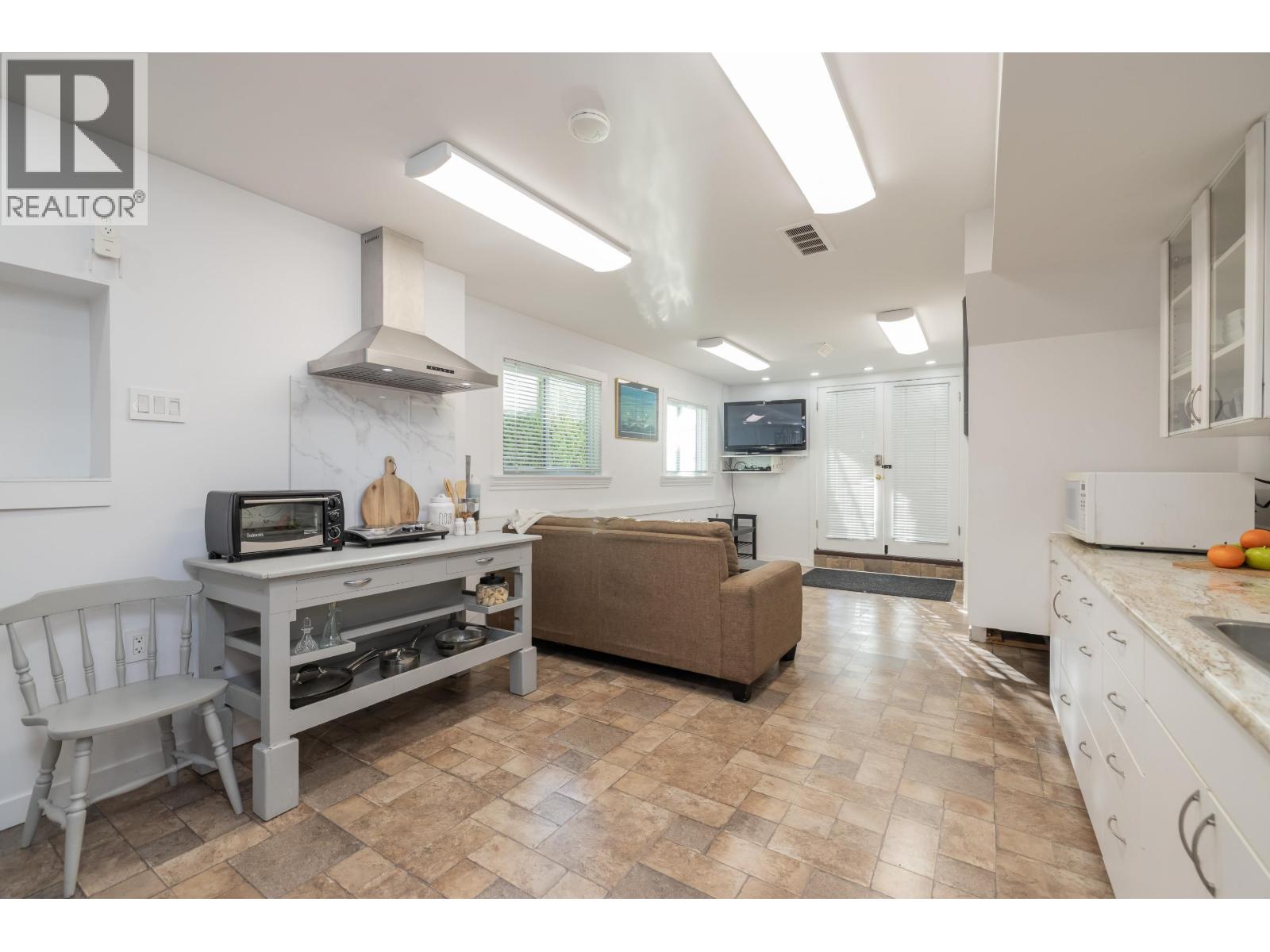 1038 Walls Avenue, Coquitlam, British Columbia  V3K 2T7 - Photo 17 - R3114550