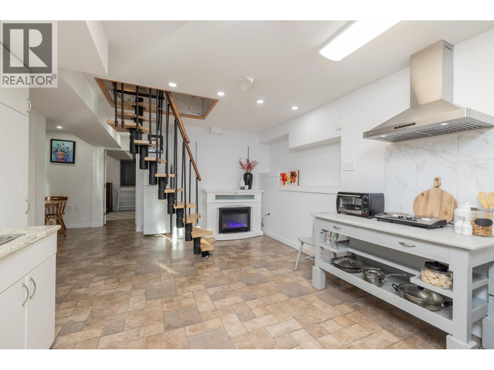 1038 Walls Avenue, Coquitlam, British Columbia  V3K 2T7 - Photo 18 - R3114550