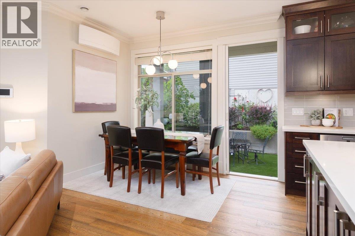 640 W 15th Street, North Vancouver, British Columbia  V7M 1S9 - Photo 10 - R3114571