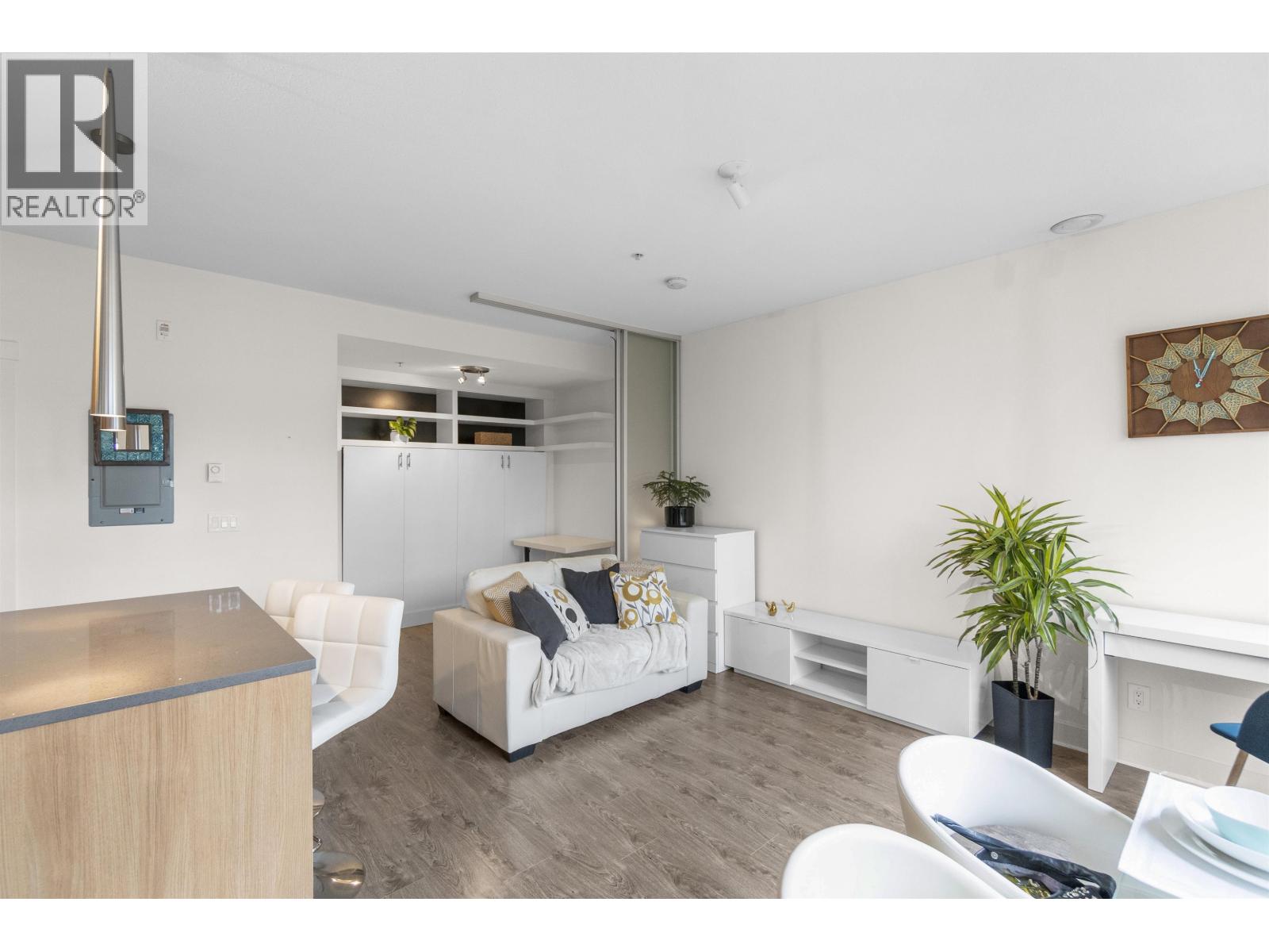 103 735 W 15th Street, North Vancouver, British Columbia  V7M 0B8 - Photo 24 - R3114574