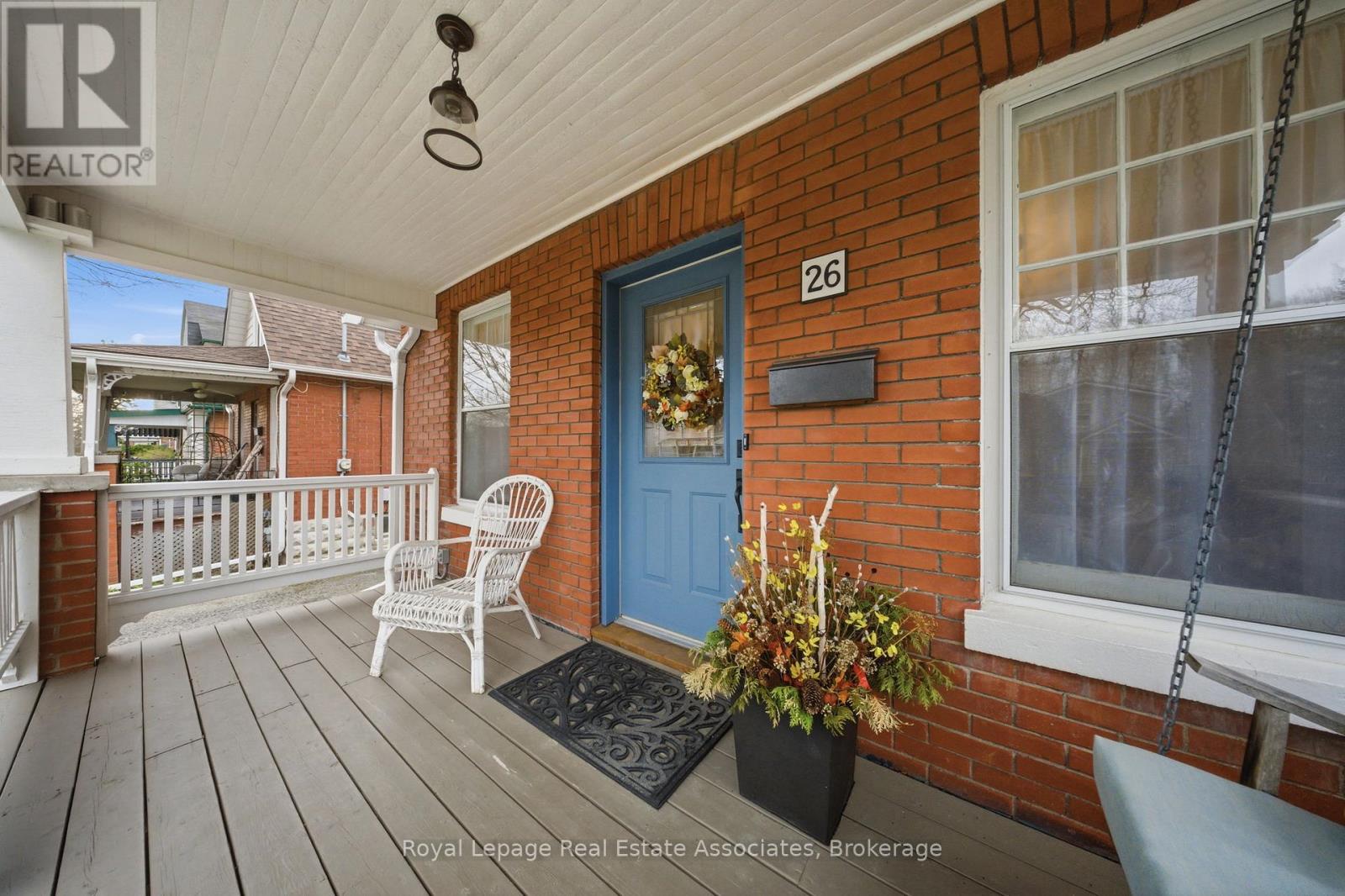 26 Arlington Avenue, Oshawa, Ontario  L1G 2N4 - Photo 4 - E13031236