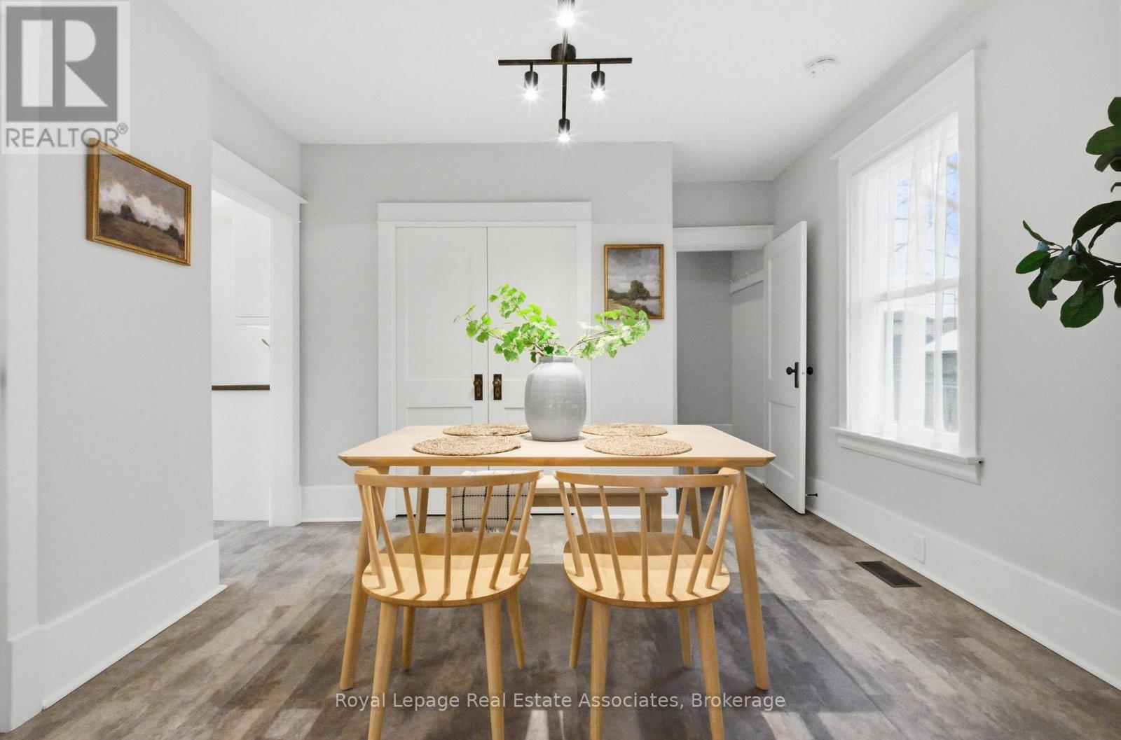 26 Arlington Avenue, Oshawa, Ontario  L1G 2N4 - Photo 8 - E13031236