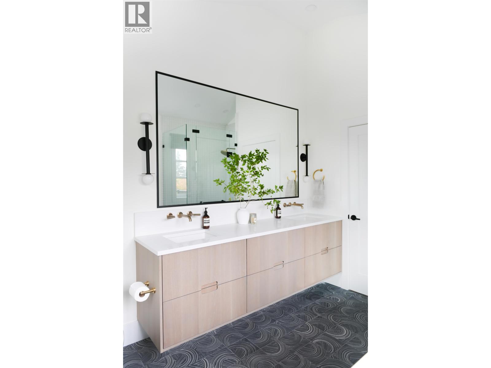 2804 W 34th Avenue, Vancouver, British Columbia  V6N 2J6 - Photo 11 - R3114555