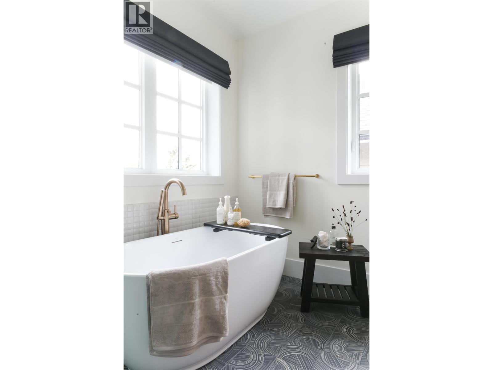 2804 W 34th Avenue, Vancouver, British Columbia  V6N 2J6 - Photo 12 - R3114555