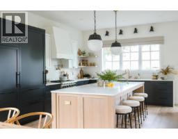 2804 W 34TH AVENUE, Vancouver, British Columbia