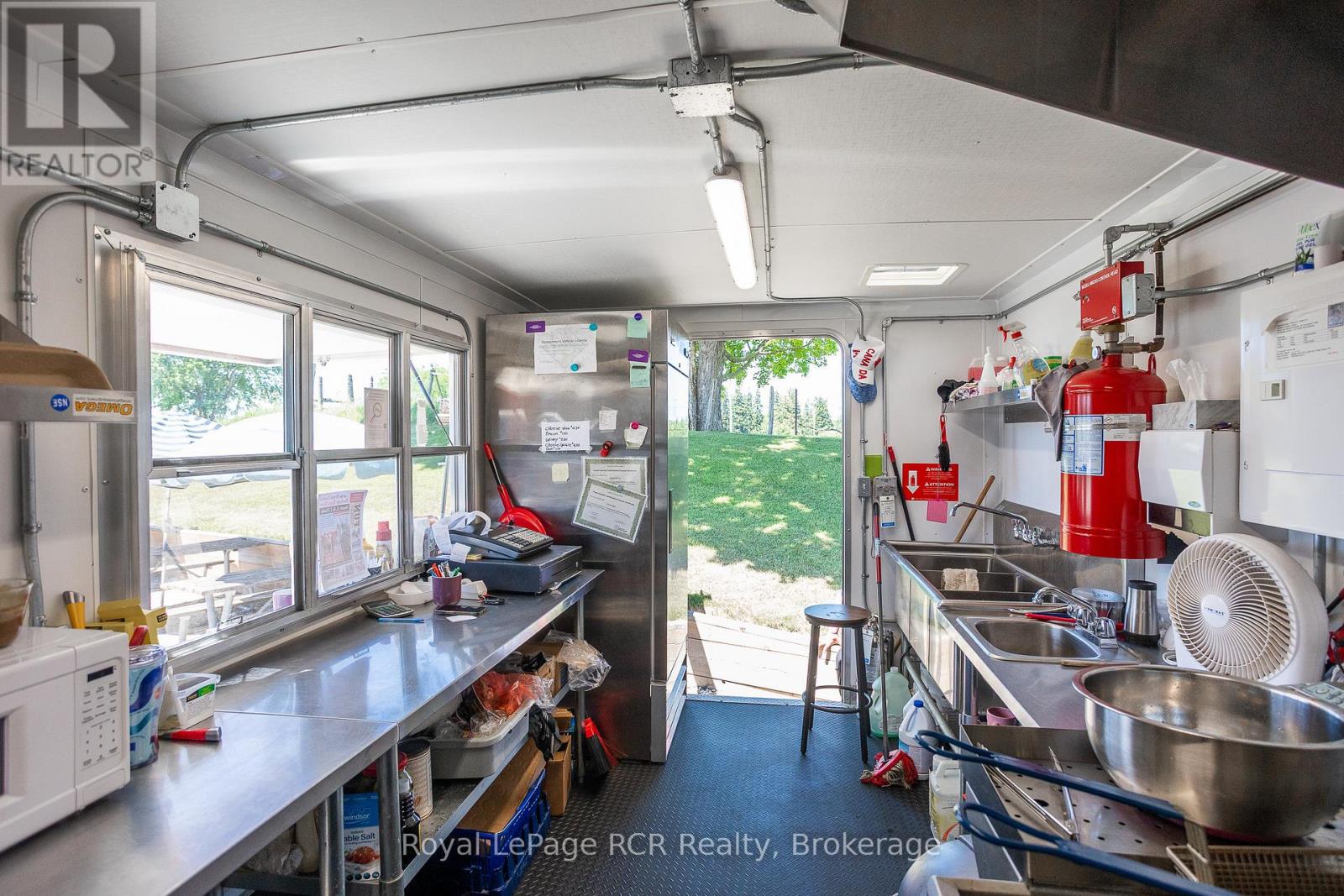 177569 Grey 18 Road, Georgian Bluffs, Ontario  N4K 5N5 - Photo 9 - X13031240