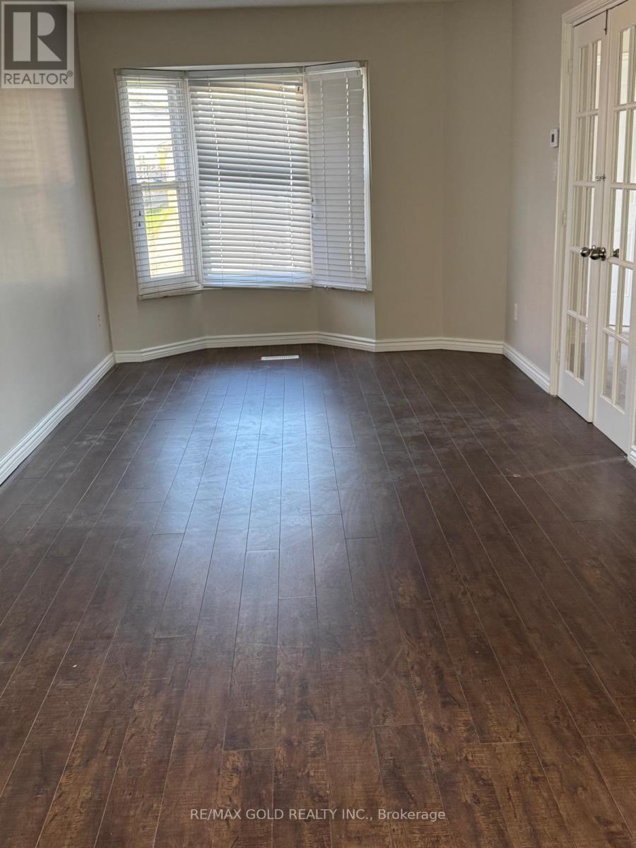 5 Ravenswood Drive, Brampton, Ontario  L6Y 3Y5 - Photo 2 - W13026724