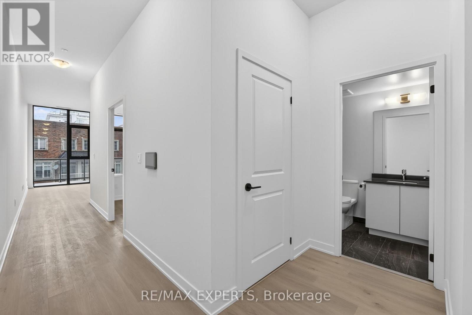 204 - 2075 Lakeshore Road, Burlington, Ontario  L7R 1E2 - Photo 10 - W13026922