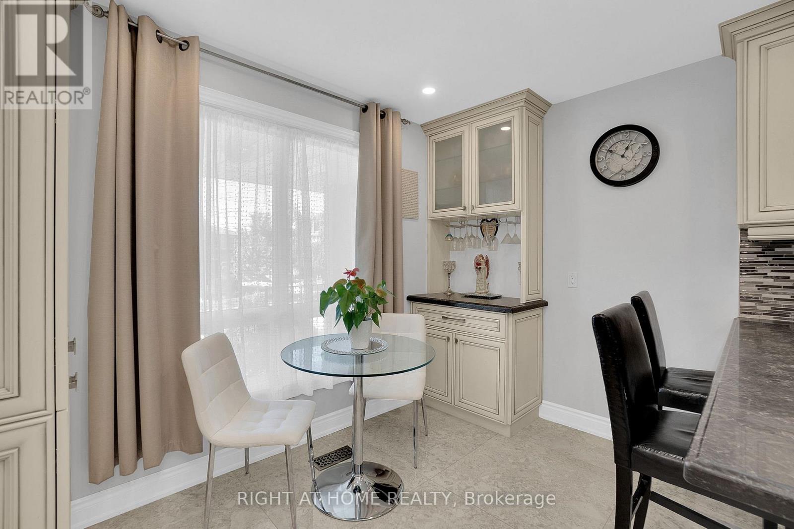 49 Pioneer Lane, Vaughan, Ontario  L4L 2P2 - Photo 10 - N13031172