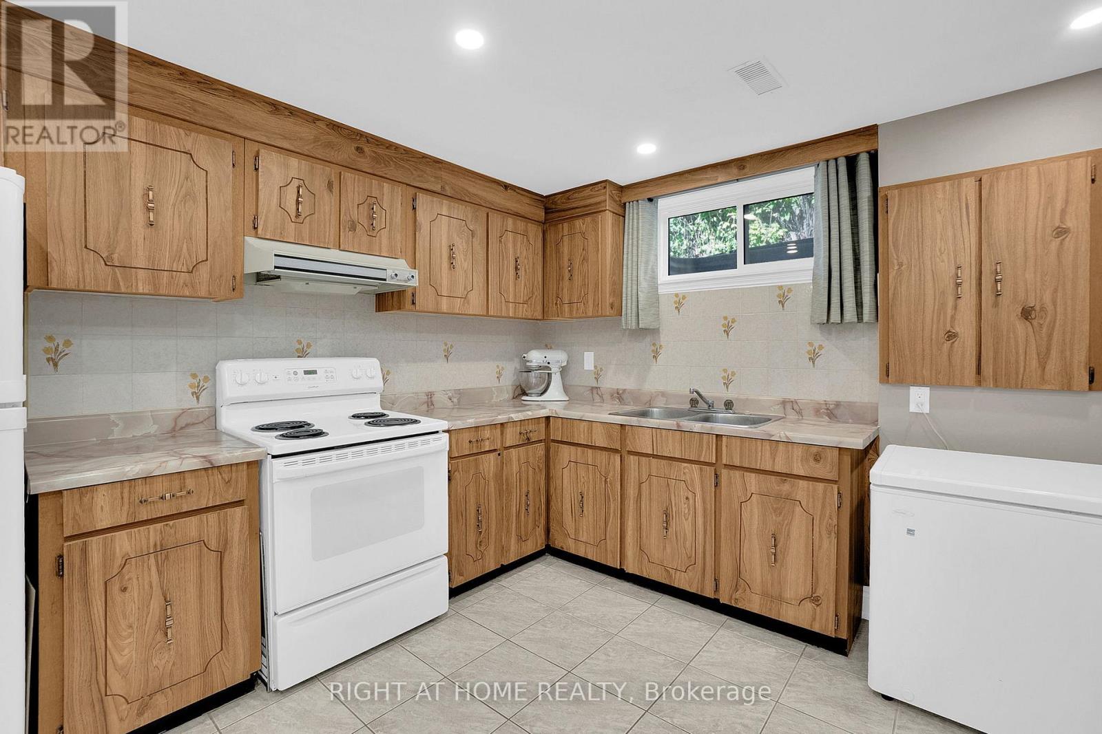 49 Pioneer Lane, Vaughan, Ontario  L4L 2P2 - Photo 26 - N13031172