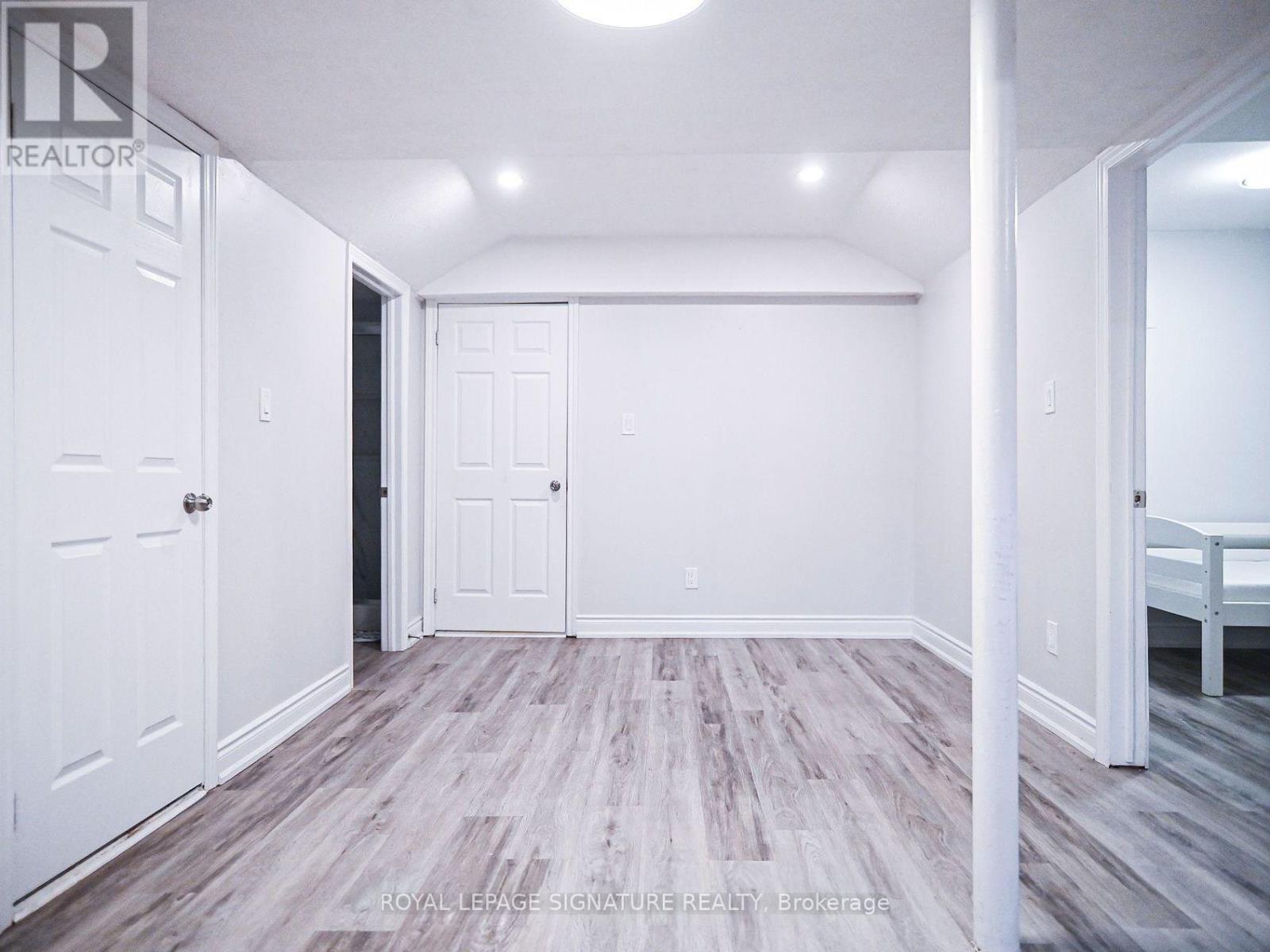 2 Bedroom Basement - 22 Vandervoort Drive, Richmond Hill, Ontario  L4E 0C6 - Photo 8 - N13031256