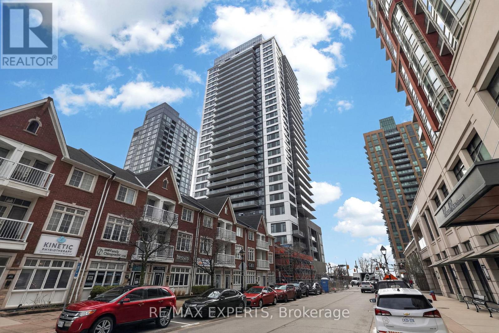 204 - 2075 Lakeshore Road, Burlington, Ontario  L7R 1E2 - Photo 4 - W13026922