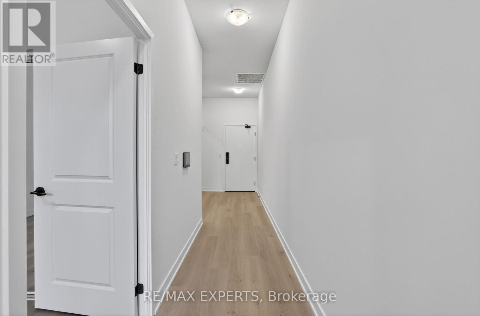 204 - 2075 Lakeshore Road, Burlington, Ontario  L7R 1E2 - Photo 12 - W13026922