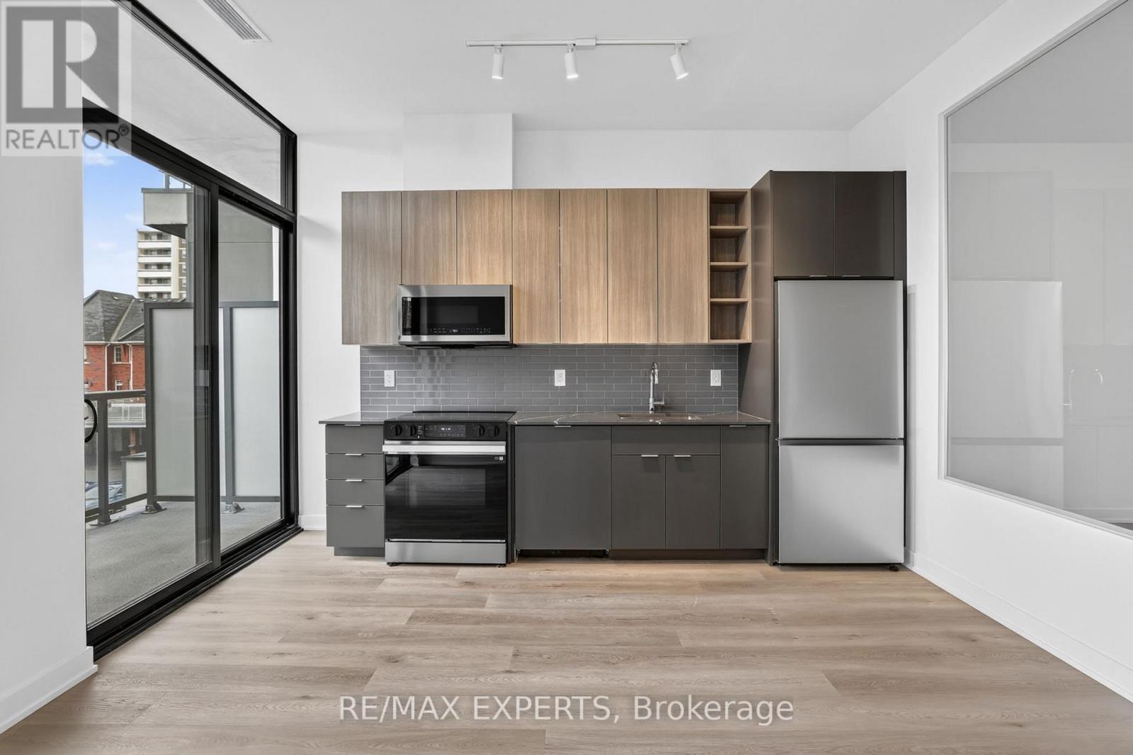 204 - 2075 Lakeshore Road, Burlington, Ontario  L7R 1E2 - Photo 14 - W13026922